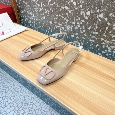 Valentino flat shoes